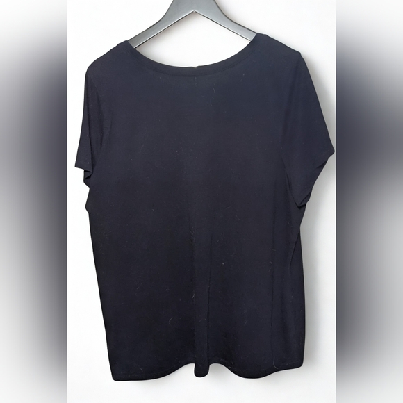 Torrid Black Classic Fit Short Sleeve Tee Size 3 - Picture 2 of 3